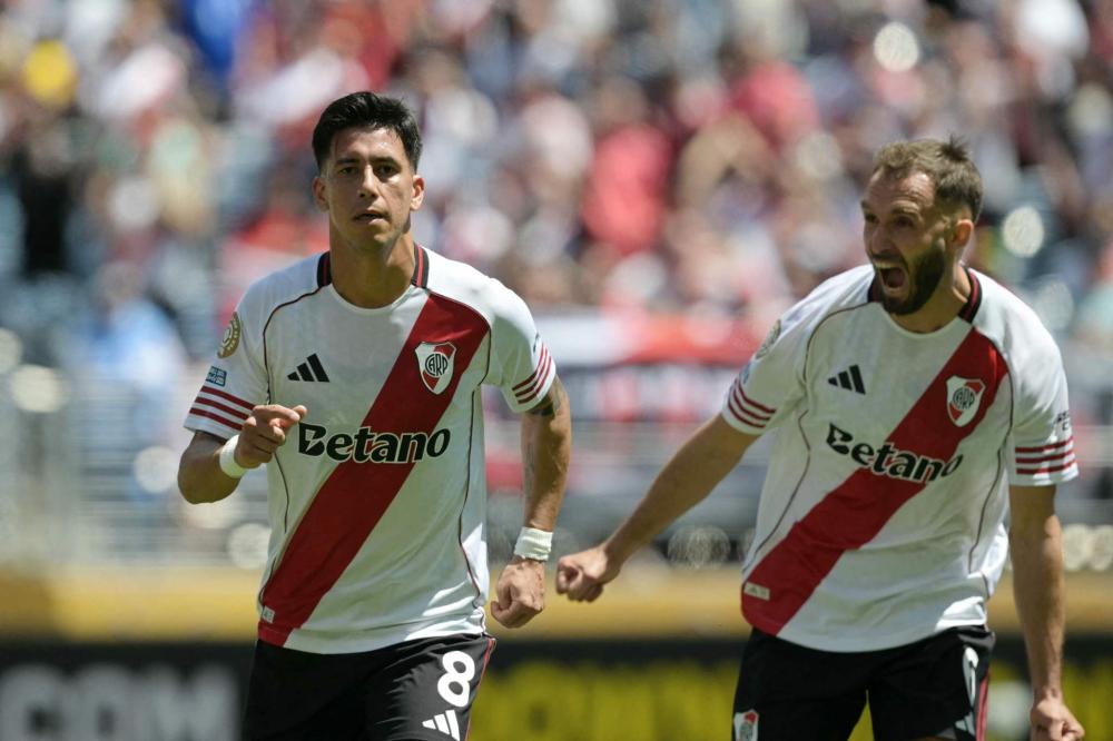 带队乌拉圭1-5惨败美国遭质疑，贝尔萨：全部责任由我承担